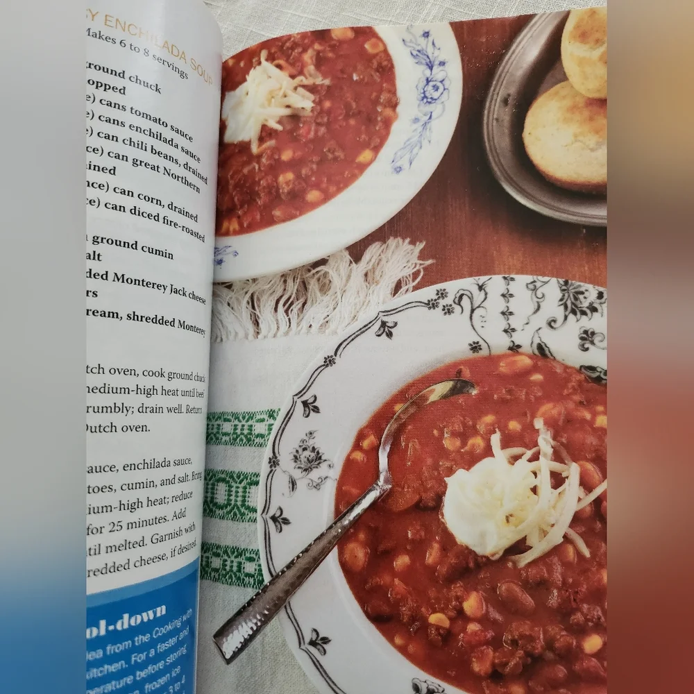 Paula Deen's 2011 Best Dishes 121 recipes, tips & ideas Magazine